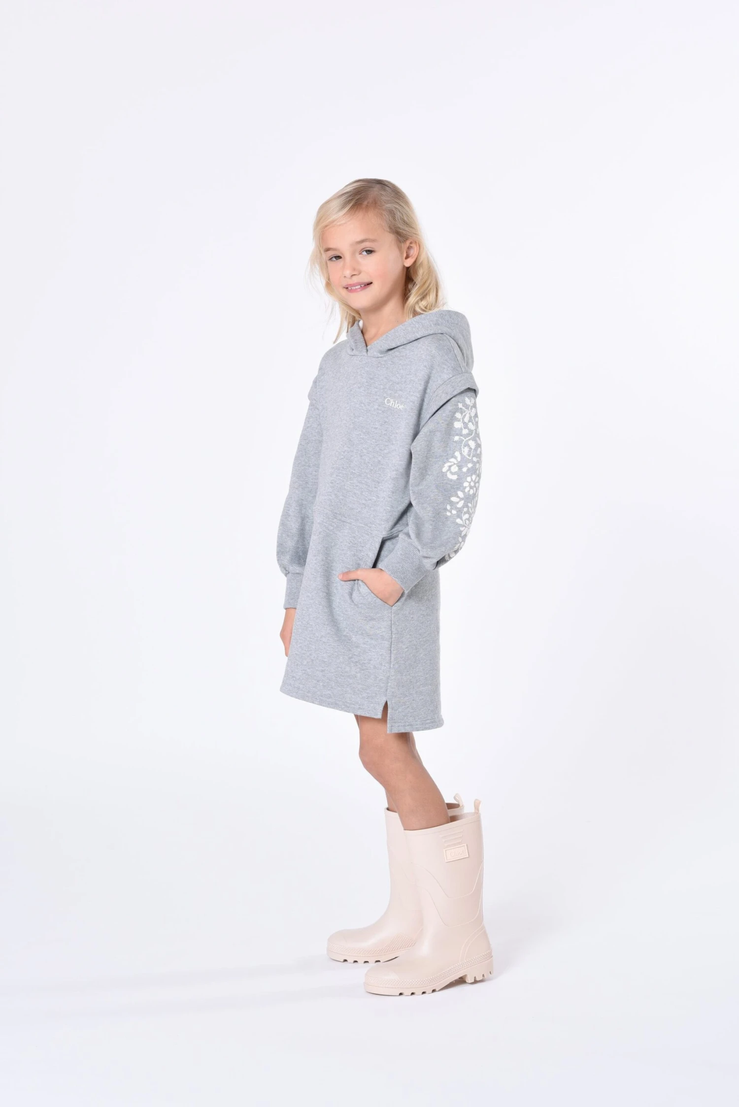 Chloé Girls Hooded Sweater Dress In Grey 4 Chloé Girls Hooded Sweater Dress In Grey - Image 2